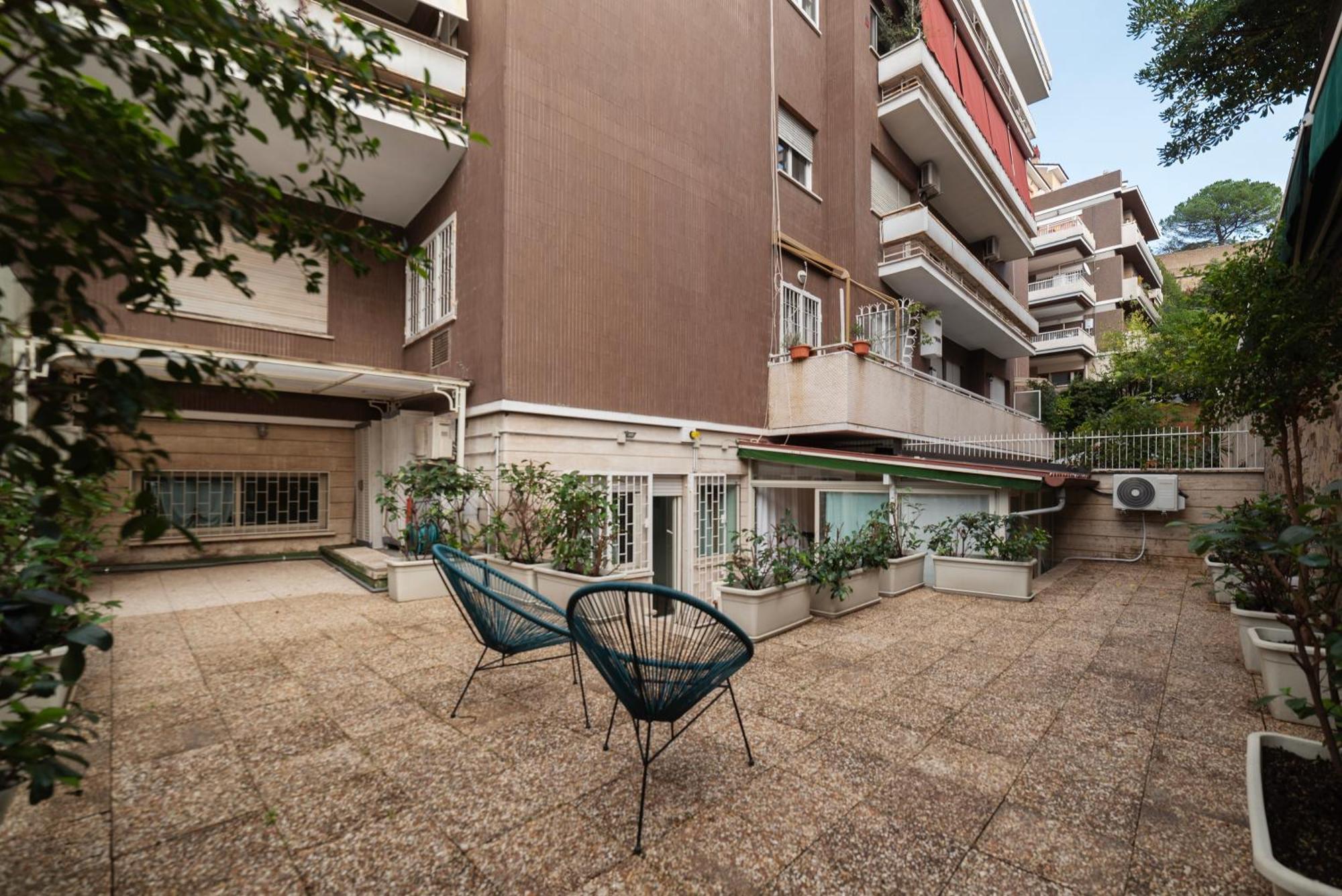 San Pietro Terrace Apartment Rom Exteriör bild